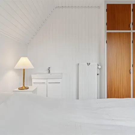 Hildegunda - 280m From The Sea By Interhome